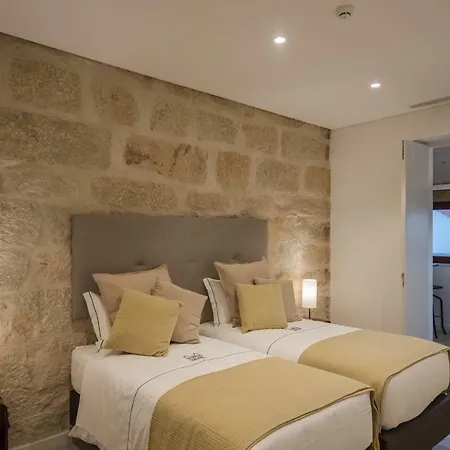 Deluxe Porto