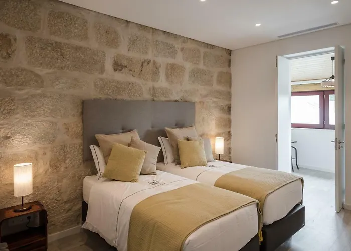 Deluxe Guest house 3*